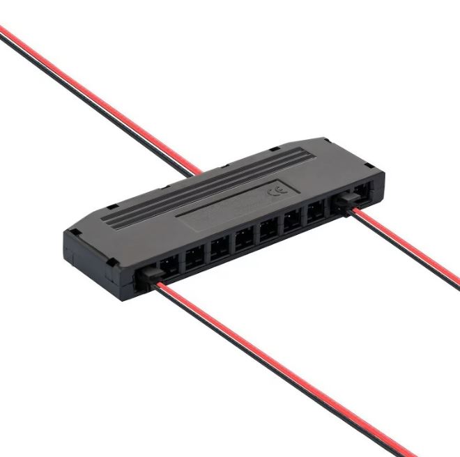 Rozbočovací krabička, 10x JST-M samice + 20cm kabel, 1x JST-M samec, černá